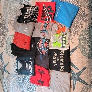 Boys Under Armour Lot- Size Large